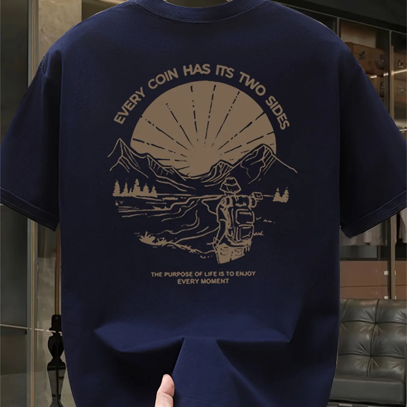 Outdoor Adventure Quotes - Винтажная футболка с графическим принтом для
